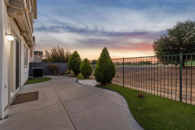4986 Grayhawk Court, Dublin CA: https://media.crmls.org/mediaz/bff6c2a4-3891-4c06-aa39-4e0c5c878ffc.jpg