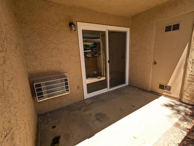 227 Woodland Parkway, San Marcos CA: https://media.crmls.org/mediaz/bff72024-1860-4c1b-bf8c-9f26e134abe4.jpg