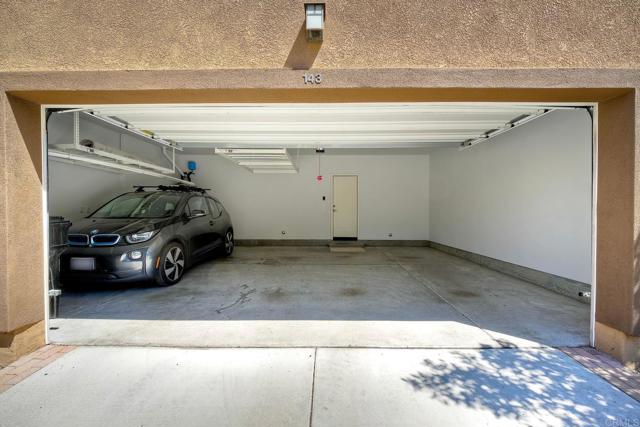 Image 30 of 38 For 10653 Golden Willow  143