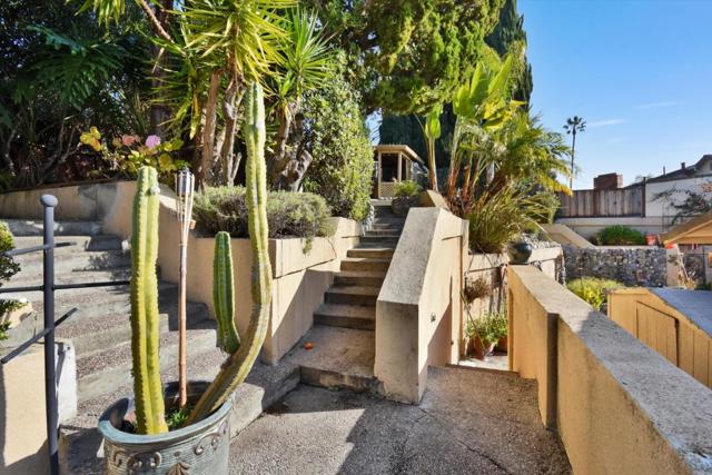 372 Fleming Avenue, San Jose CA: https://media.crmls.org/mediaz/bff8212e-638b-4763-9227-237fc3de7b9e.jpg