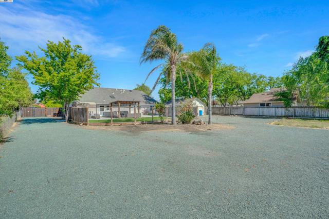 1969 Buena Vista Ave, Livermore CA: https://media.crmls.org/mediaz/bff8daa6-db65-4ce2-9607-ccd3dec2232e.jpg