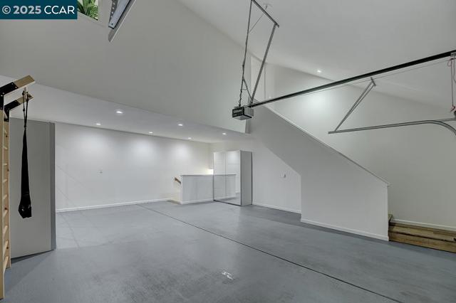 3244 Terra Granada Dr, Walnut Creek CA: https://media.crmls.org/mediaz/bff9a688-296e-4a98-8ecc-cd12a32e6060.jpg