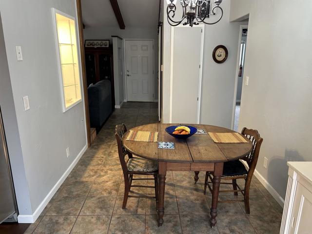 Detail Gallery Image 12 of 36 For 18461 Santa Anita St, Tehachapi,  CA 93561 - 3 Beds | 2 Baths