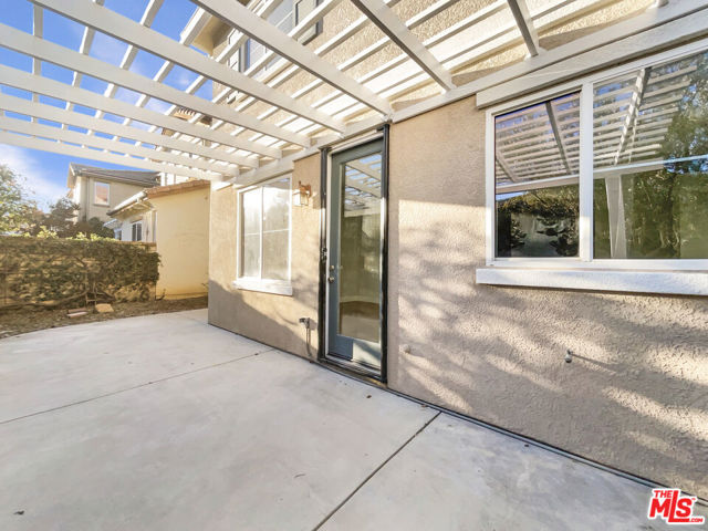 24130 Tango Drive, Valencia CA: https://media.crmls.org/mediaz/bff9d895-a71a-4f10-b79a-2e8f178c1d90.jpg