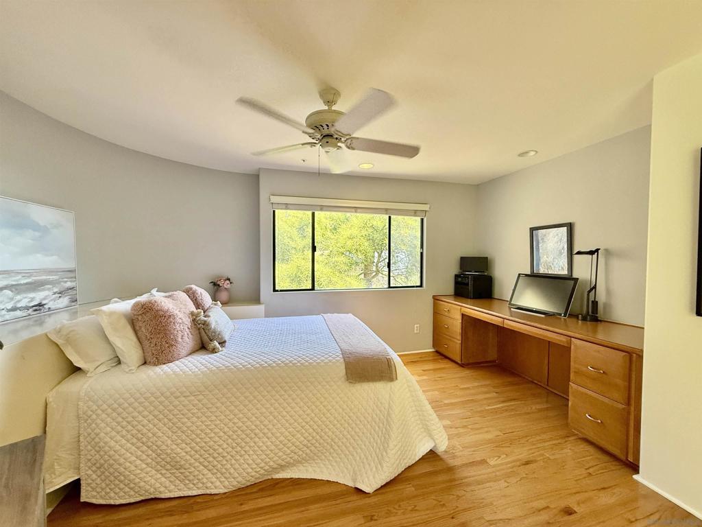 MLS #250029610SD image #24