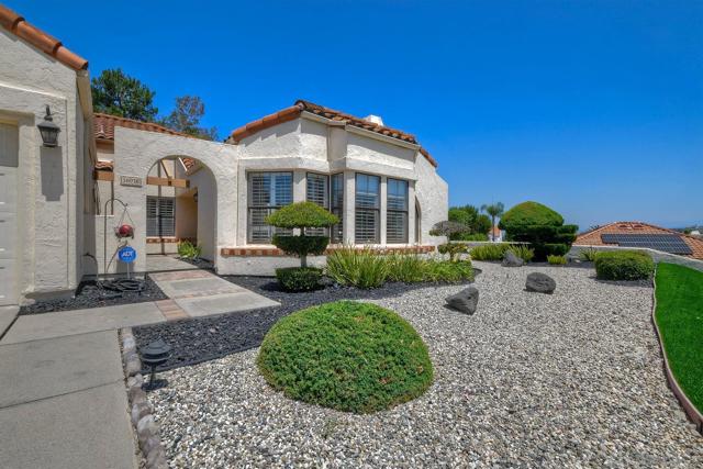 16078 AVENIDA AVEIRO, San Diego CA: https://media.crmls.org/mediaz/bffa2fc9-7c30-4d38-b254-0c1b73c3bd11.jpg