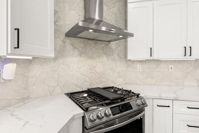 Detail Gallery Image 12 of 35 For 1048 Sunset Crossing Point, San Diego,  CA 92154 - 5 Beds | 3 Baths