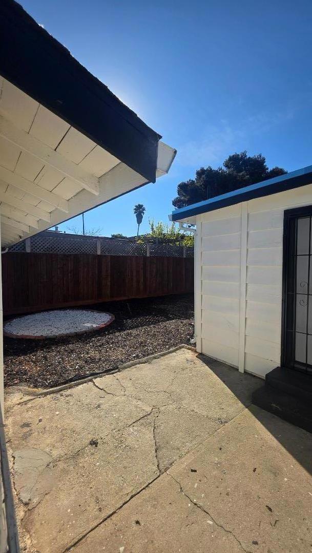 1640 Judson Street, Seaside CA: https://media.crmls.org/mediaz/bffb7008-11c2-4f3f-8d49-38ffc1758061.jpg