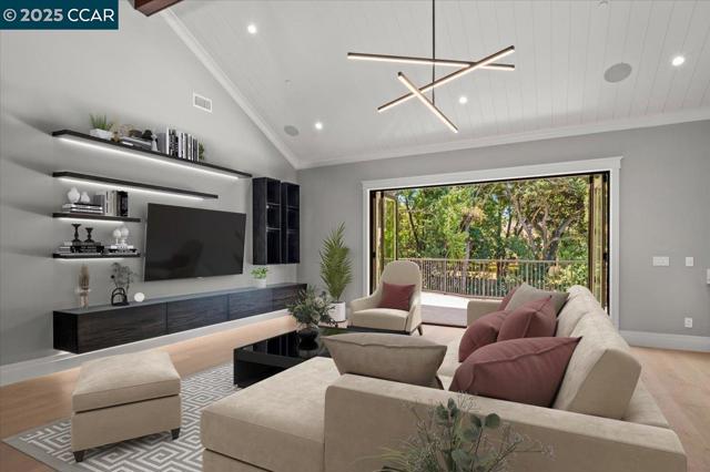 74 Middlefield Rd, Atherton CA: https://media.crmls.org/mediaz/bffcf387-cf30-4a68-a22c-ee382d5bd9e9.jpg