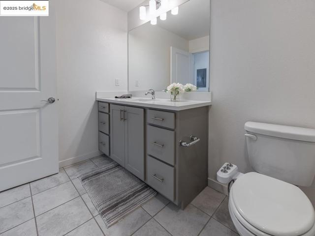 2600 Wildflower Station Pl #72, Antioch CA: https://media.crmls.org/mediaz/bffd956f-5bea-4a2a-8ce2-c0fbff0879b0.jpg