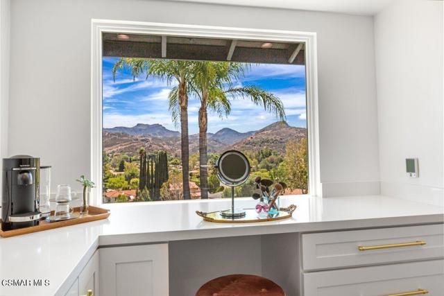 Master Bath Vanity area