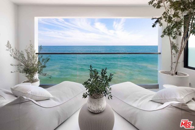 20612 Pacific Coast, Malibu, California 90265, 3 Bedrooms Bedrooms, ,3 BathroomsBathrooms,Single Family Residence,For Sale,Pacific Coast,24403763