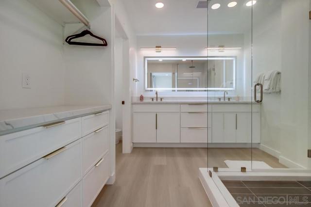 8457 Paseo Del Ocaso, La Jolla CA: https://media.crmls.org/mediaz/bfffc55e-7af2-4add-afa1-7de09002fbcd.jpg