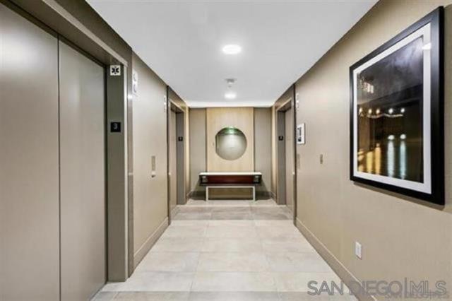 1240 India St, San Diego CA: https://media.crmls.org/mediaz/bfffd2a9-9dd4-4344-b42d-b0a5d961c641.jpg