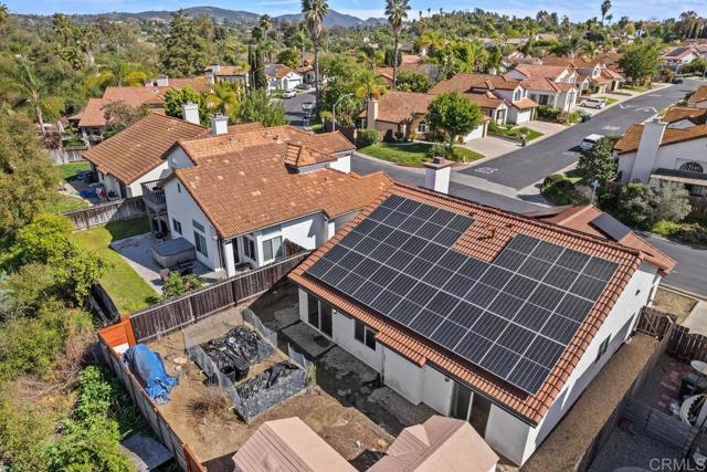 Detail Gallery Image 6 of 29 For 2067 Paseo De Anza, Vista,  CA 92084 - 3 Beds | 2 Baths