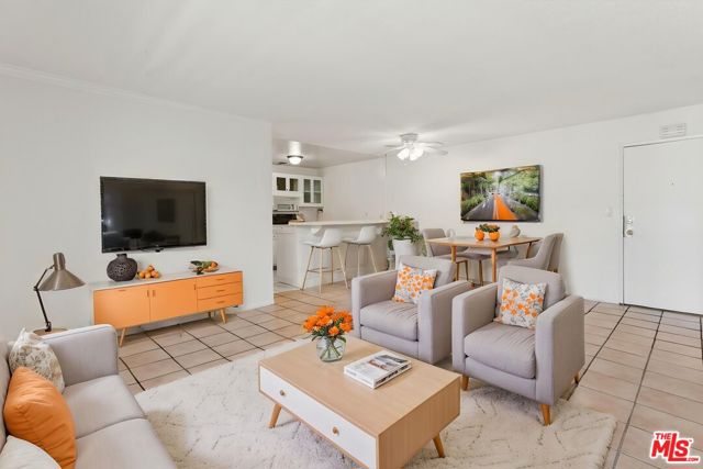 1 Bed Home for Sale in Los Angeles, California