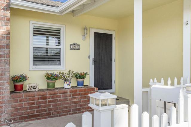 Detail Gallery Image 3 of 36 For 1201 W Beverly Dr, Oxnard,  CA 93030 - 3 Beds | 2 Baths