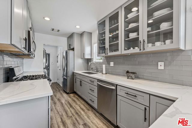10236 S 1st Avenue, Inglewood CA: https://media.crmls.org/mediaz/c0039e44-141f-41a2-8b53-bdcb1f218427.jpg
