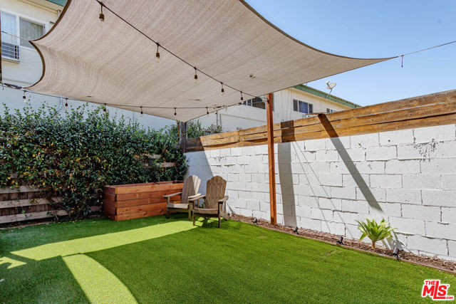 4307 Burns Avenue, Los Angeles CA: https://media.crmls.org/mediaz/c00476ea-715e-4ac4-97a1-9c57216551ae.jpg