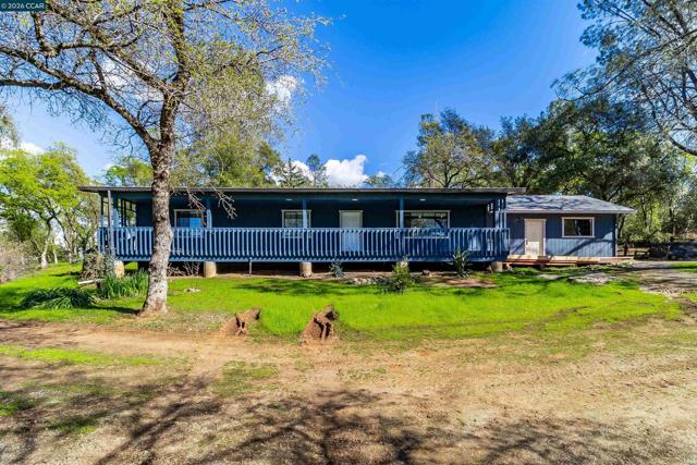 125 Sam Lynn Way, Oroville CA: https://media.crmls.org/mediaz/c0047da4-fae2-4943-a9bf-9dd02f4cb327.jpg