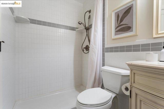 5665 Victoria LN, Livermore CA: https://media.crmls.org/mediaz/c005a17f-833d-4839-90d5-1f4db82df795.jpg