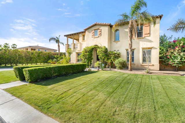 80580 Apple Court, Indio CA: https://media.crmls.org/mediaz/c005f95c-a18a-4790-8446-0cebcaf973f6.jpg