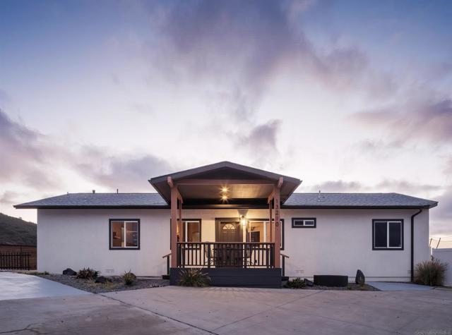 13210 Medallion Ln, Lakeside CA: https://media.crmls.org/mediaz/c0064bd4-1199-4498-add1-7ed571fb0bd0.jpg