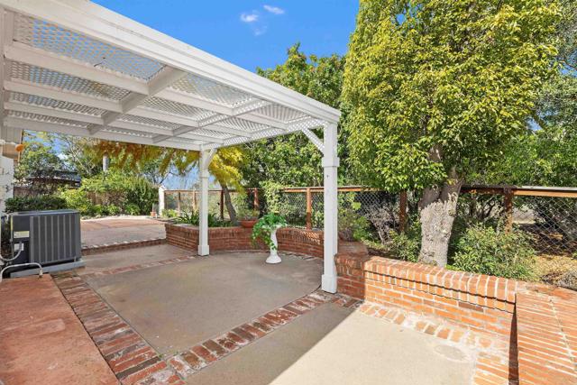 Detail Gallery Image 8 of 62 For 9118 Pimpernel Dr, San Diego,  CA 92129 - 4 Beds | 2 Baths