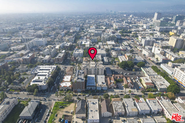 848 Irolo Street, Los Angeles CA: https://media.crmls.org/mediaz/c0077617-c364-4e52-a642-e809e2607859.jpg