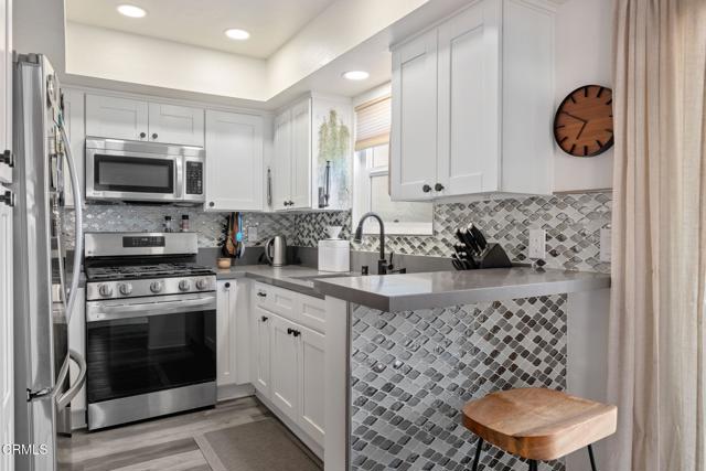 Detail Gallery Image 11 of 28 For 4906 Dunes St, Oxnard,  CA 93035 - 2 Beds | 2/1 Baths