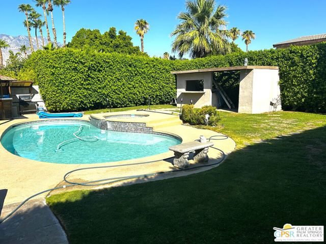 68200 Durango Road, Cathedral City CA: https://media.crmls.org/mediaz/c00861c0-9687-4b0a-b85a-ecf4c7e30540.jpg