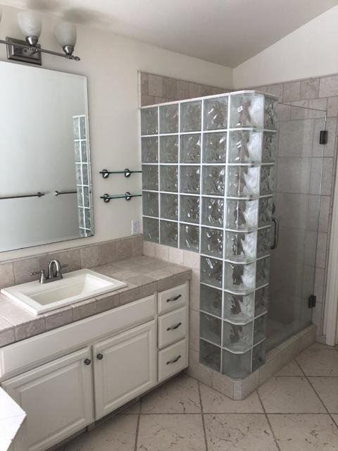17588 River Run Road, Salinas CA: https://media.crmls.org/mediaz/c008701b-6941-4ce1-b4e8-357507376894.jpg