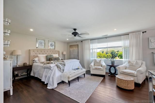660 Via Rancho Pkwy, Escondido CA: https://media.crmls.org/mediaz/c00a7778-61df-4711-bf0c-a15bd5399b1a.jpg