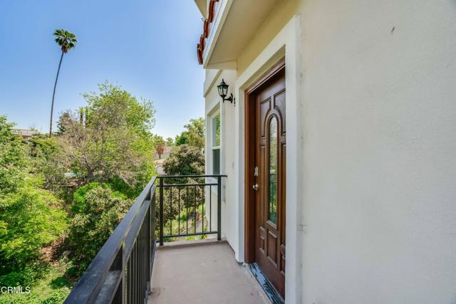 300 E Alhambra Road, Alhambra CA: https://media.crmls.org/mediaz/c00b738d-751d-4351-9d5c-009c29e7de17.jpg