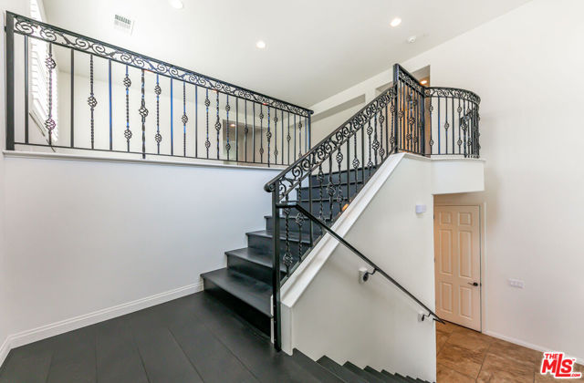 22379 Driftwood Court, Santa Clarita CA: https://media.crmls.org/mediaz/c00d65f8-b60d-4ccd-b494-193eb94a7f1c.jpg