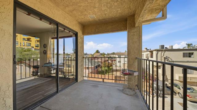 Detail Gallery Image 5 of 32 For 2956 C St #15,  San Diego,  CA 92102 - 2 Beds | 1/1 Baths