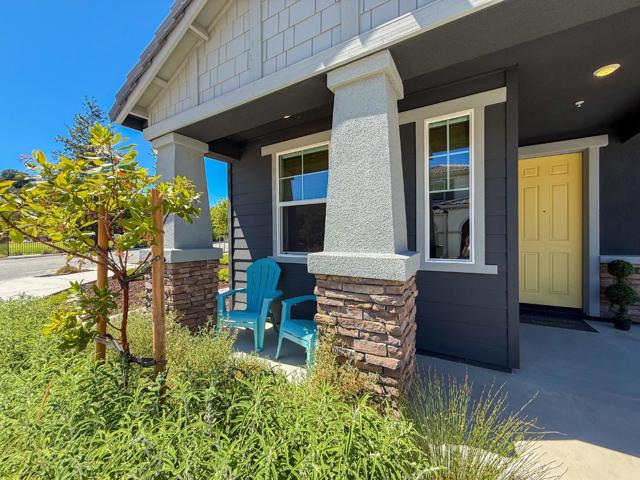 2581 Haybale Street, Gilroy CA: https://media.crmls.org/mediaz/c00e675e-0cc2-4b24-bebb-5a75b1fd59b5.jpg