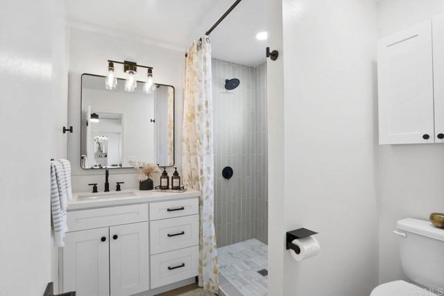 7255 Volta Court, San Diego CA: https://media.crmls.org/mediaz/c00eb62b-3bcb-4bb0-80e2-492a65cf7a98.jpg