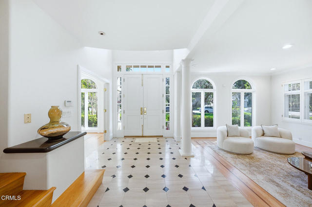 Detail Gallery Image 5 of 54 For 1807 Windsor Rd, San Marino,  CA 91108 - 4 Beds | 3 Baths