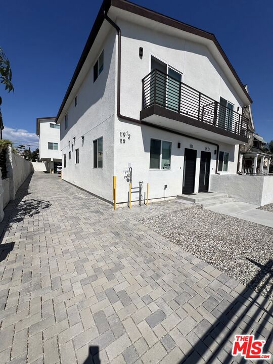 121 E Adams Boulevard