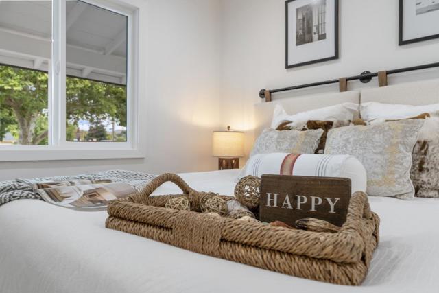 5540 Michigan Boulevard, Concord CA: https://media.crmls.org/mediaz/c010e684-841d-426f-82fd-f1f7c770c65e.jpg