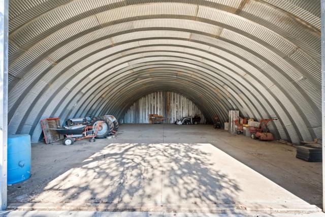 20101 Panoche Road, Paicines CA: https://media.crmls.org/mediaz/c0131f0c-4906-4279-998c-1eb3cff54b31.jpg