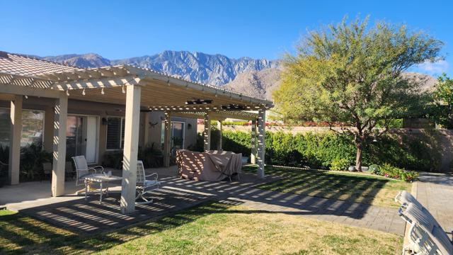 1002 Alta Cresta, Palm Springs CA: https://media.crmls.org/mediaz/c013487b-7951-4432-97d3-c6ab678b027c.jpg