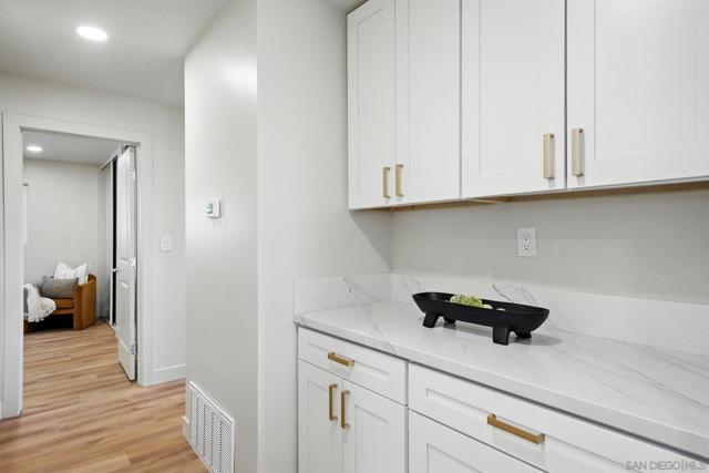 10183 Madrid Way, Spring Valley CA: https://media.crmls.org/mediaz/c0139cba-45ab-491b-baa2-e4b5154a29a1.jpg