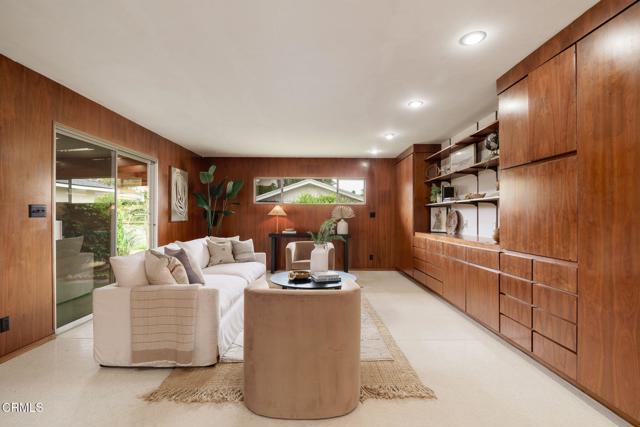 209 Dorothy Avenue, Ventura CA: https://media.crmls.org/mediaz/c0152a38-6977-44df-b6fb-b5bb3d690404.jpg