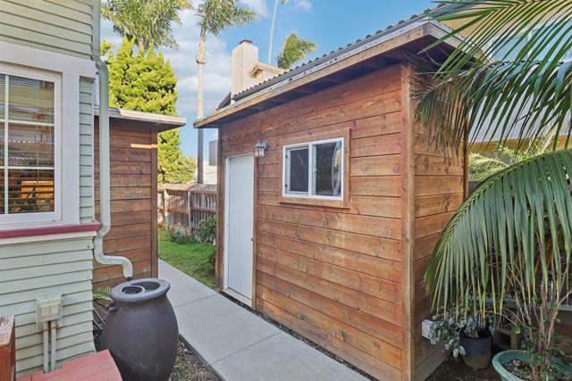 4851 Narragansett Ave, San Diego CA: https://media.crmls.org/mediaz/c0159690-80cf-4190-9b41-e7a1d5c5de2f.jpg