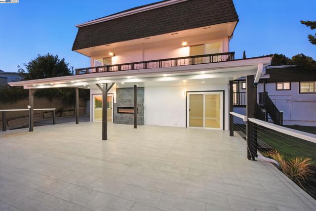 10745 Ridgeview Way, San Jose CA: https://media.crmls.org/mediaz/c016f9b8-fb65-4075-9fd6-e67743db4bb8.jpg
