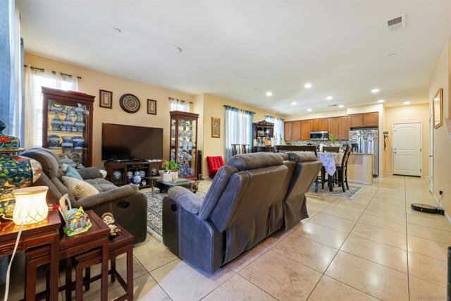 Image 2 of 22 For 1518 El Prado St  3