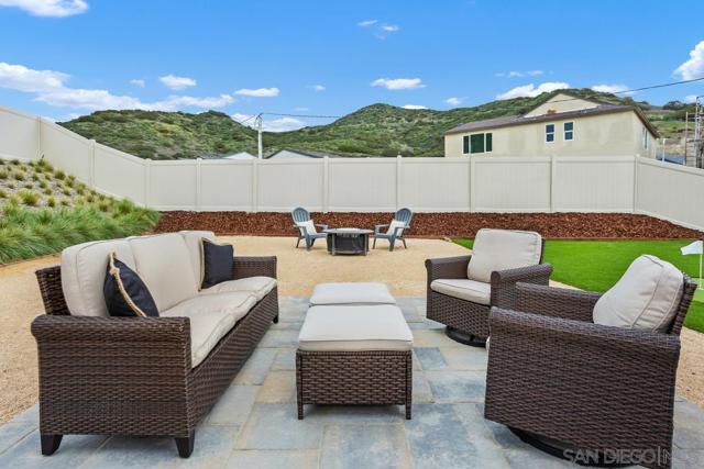 35505 Orchard Trails, Fallbrook CA: https://media.crmls.org/mediaz/c017f6c2-98a6-4e55-8074-6e4720a69f19.jpg