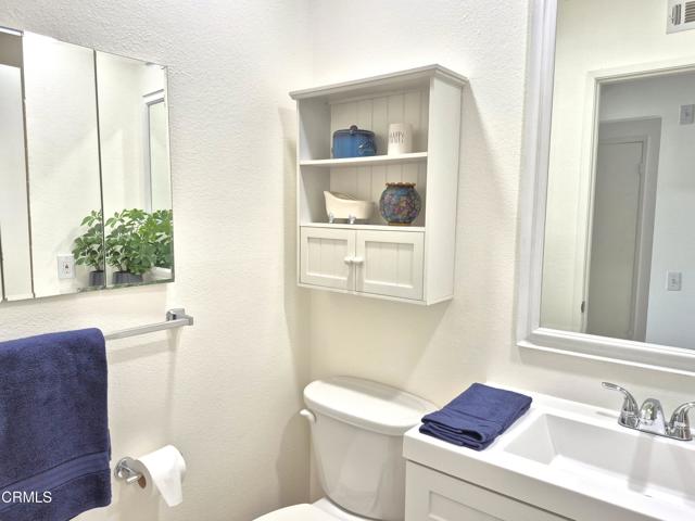 Detail Gallery Image 19 of 55 For 3225 Village 3, Camarillo,  CA 93012 - 2 Beds | 2 Baths